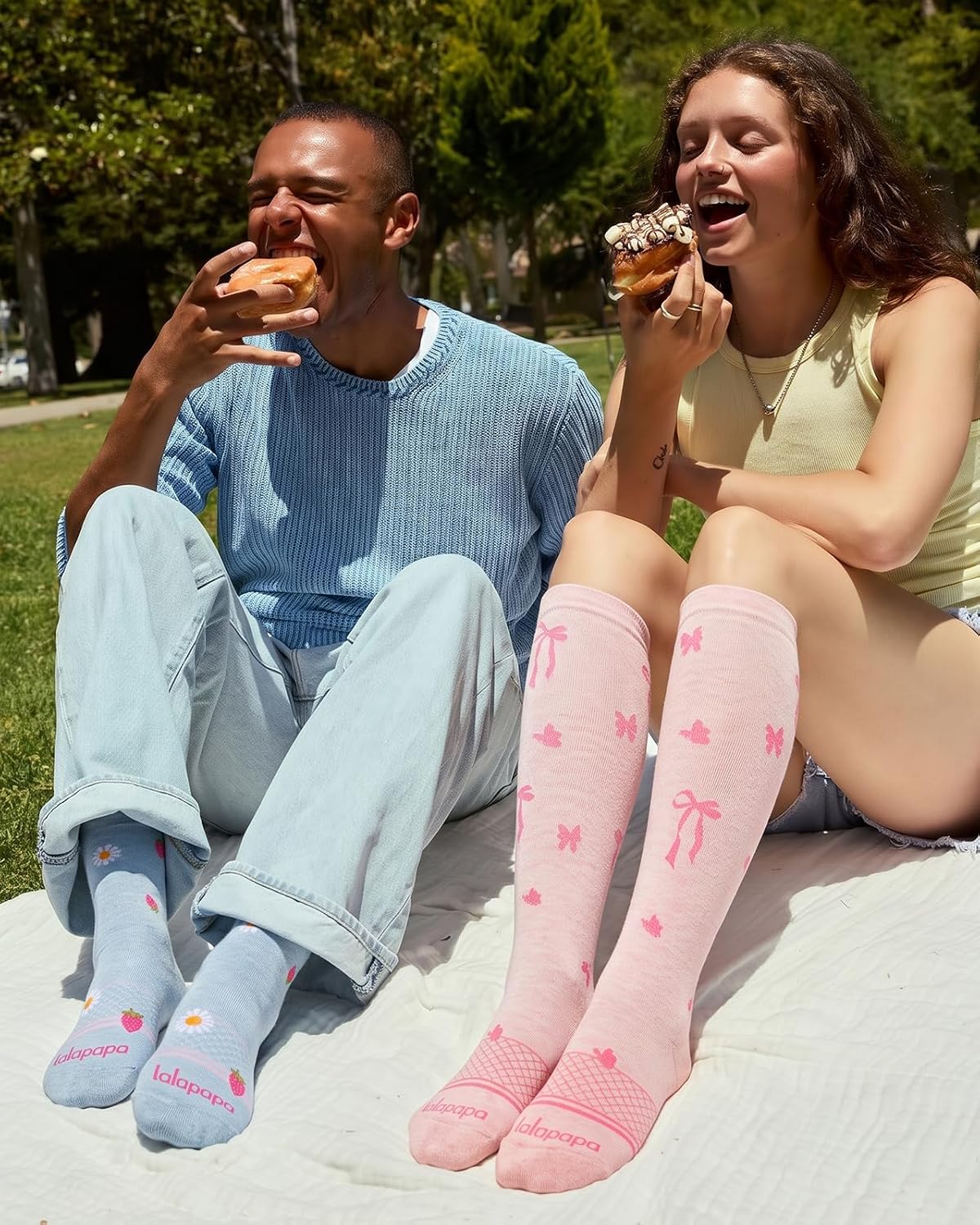 Lalapapa Daisy Bow — Lifestyle